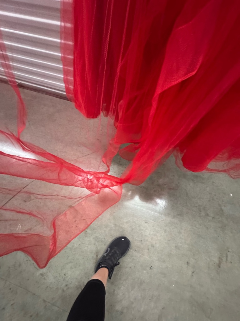 Glamour by Terani Red High-Low Tulle Gown – Size 6 - Picture 6 of 13